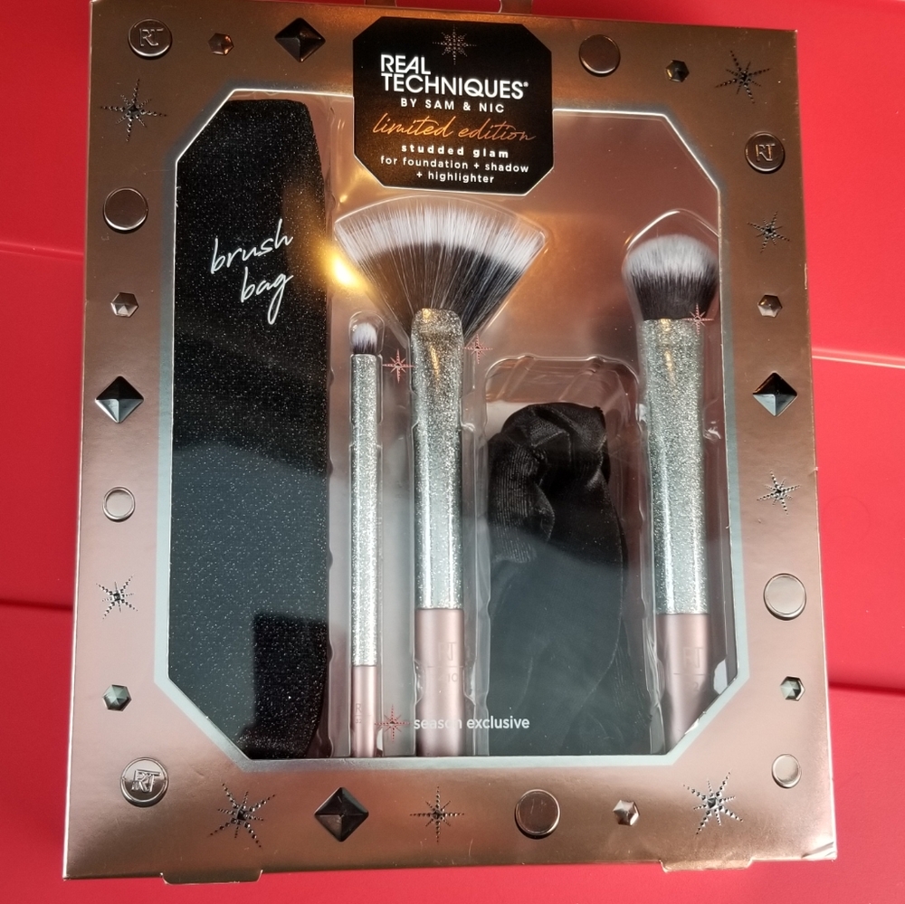 Real Techniques Makeup Brushes